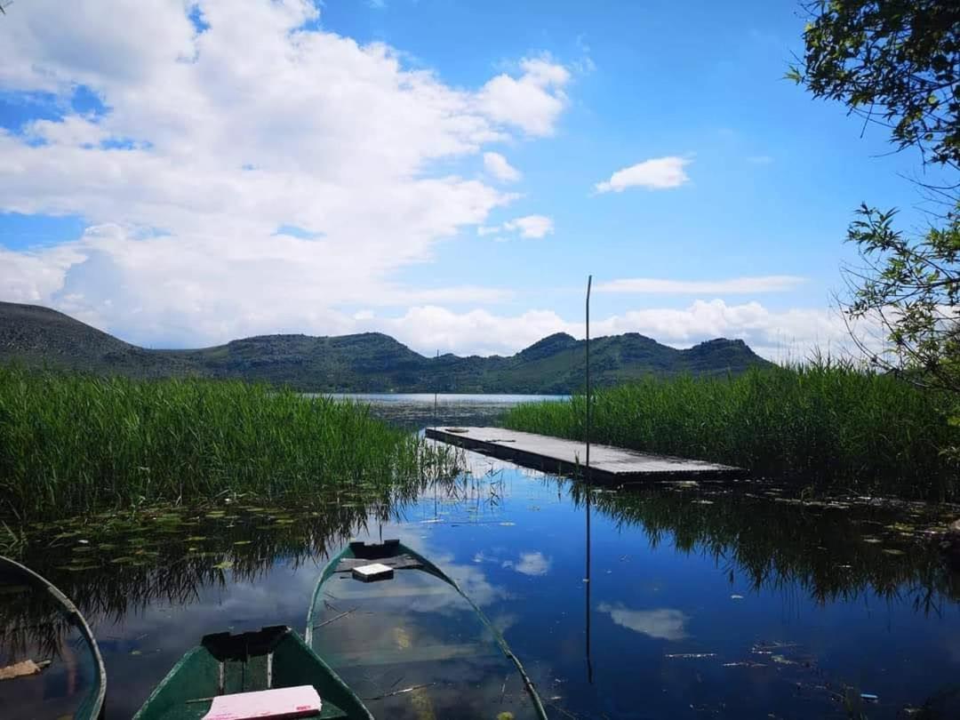 Holiday Home Haustor With Skadar Lake View Подгорица Экстерьер фото